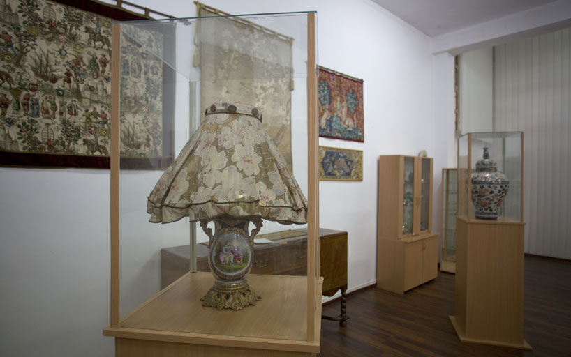 Veioza muzeu Vasile Goldis