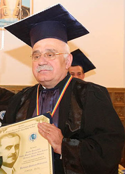 Prof. univ. dr. Mircea Duțu