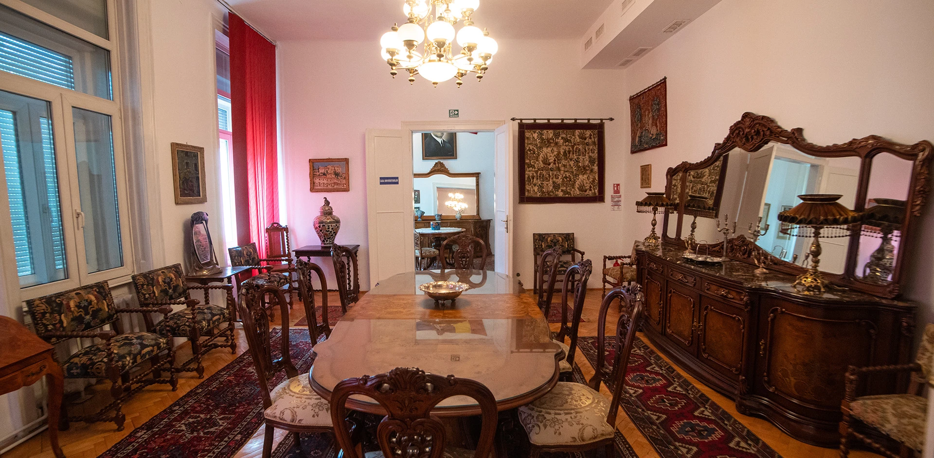 7, Casa Universitarilor